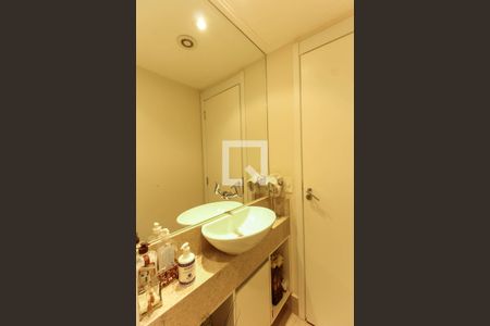 Apartamento à venda com 100m², 2 quartos e 2 vagasBanheiro