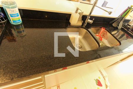 Apartamento à venda com 100m², 2 quartos e 2 vagasDetalhe Cozinha