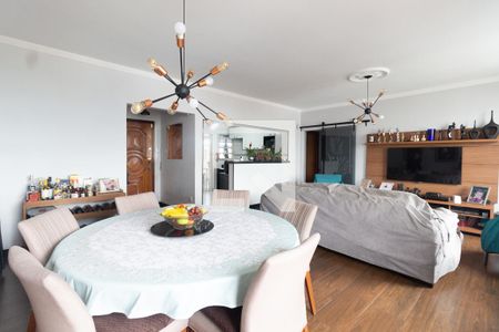 Apartamento à venda com 137m², 3 quartos e 1 vagaSala de jantar