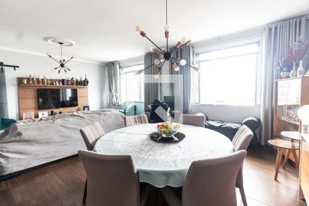 Apartamento à venda com 137m², 3 quartos e 1 vaga Apartamento à venda com 137m², 3 quartos e 1 vagaSala de jantar