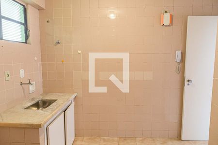 Apartamento à venda com 63m², 2 quartos e 1 vaga Apartamento à venda com 63m², 2 quartos e 1 vagaCozinha