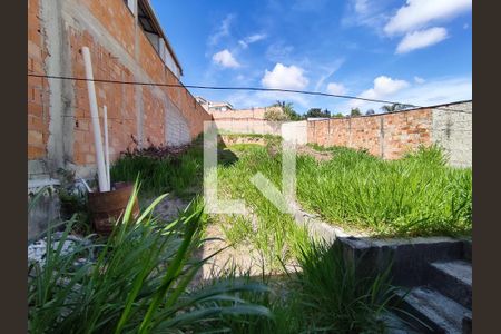 Casa de condomínio à venda com 260m², 4 quartos e 2 vagasQuintal