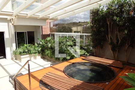 Apartamento para alugar com 227m², 4 quartos e 3 vagasOfurô