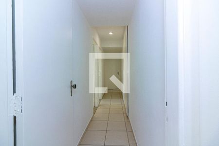 Corredor de acesso, quartos e banheiros  de apartamento para alugar com 3 quartos, 101m² em Santana, São Paulo