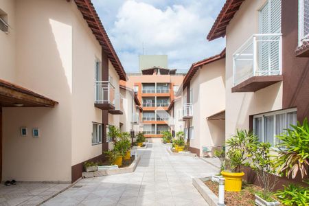 Casa de condomínio para alugar com 140m², 3 quartos e 3 vagas Casa de condomínio para alugar com 140m², 3 quartos e 3 vagasFachada Interna