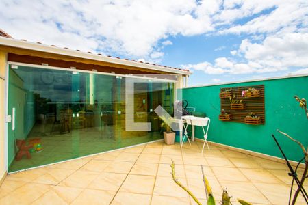 Apartamento à venda com 110m², 2 quartos e 2 vagas Apartamento à venda com 110m², 2 quartos e 2 vagasCobertura