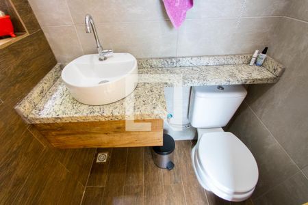 Apartamento à venda com 110m², 2 quartos e 2 vagas Apartamento à venda com 110m², 2 quartos e 2 vagasBanheiro de serviço