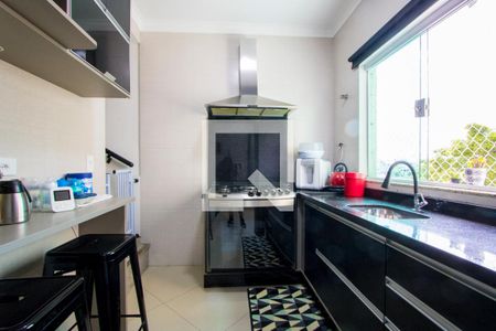 Apartamento à venda com 110m², 2 quartos e 2 vagas Apartamento à venda com 110m², 2 quartos e 2 vagasCozinha