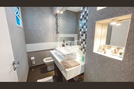 Casa à venda com 561m², 5 quartos e 6 vagasLavabo