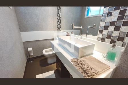 Casa à venda com 561m², 5 quartos e 6 vagasLavabo