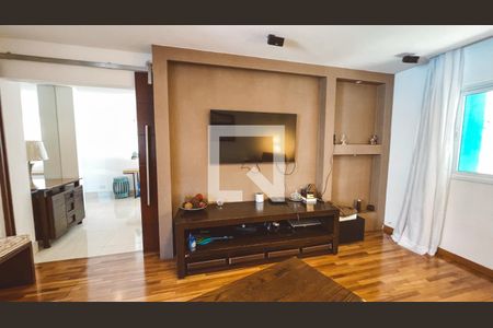 Sala de TV de casa à venda com 5 quartos, 561m² em Jardim São Bento, São Paulo