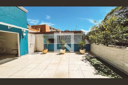 Casa à venda com 561m², 5 quartos e 6 vagasTerraço