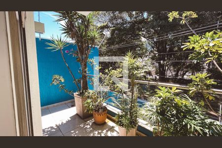 Casa à venda com 561m², 5 quartos e 6 vagasSuíte 2