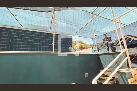 Casa à venda com 561m², 5 quartos e 6 vagasQuadra Esportiva