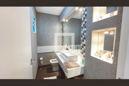 Casa à venda com 561m², 5 quartos e 6 vagasLavabo