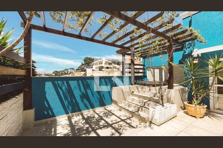 Casa à venda com 561m², 5 quartos e 6 vagasTerraço