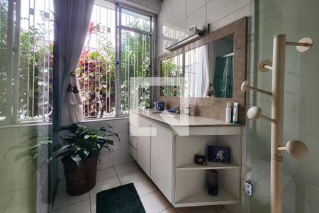 Casa à venda com 450m², 4 quartos e 6 vagasBanheiro da Suíte 1