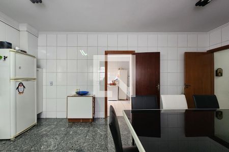 Casa à venda com 450m², 4 quartos e 6 vagasCozinha