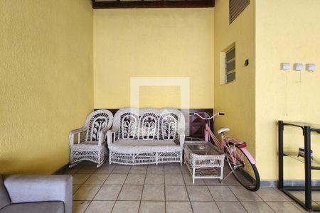 Casa à venda com 450m², 4 quartos e 6 vagasChurrasqueira