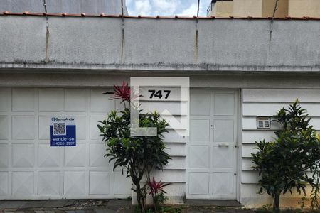 Casa à venda com 450m², 4 quartos e 6 vagasFachada