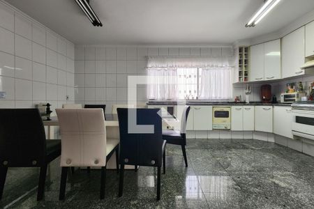 Casa à venda com 450m², 4 quartos e 6 vagasCozinha