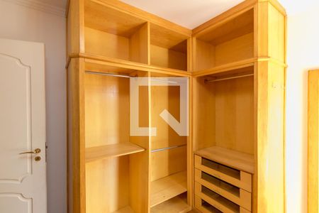 Casa à venda com 160m², 2 quartos e 2 vagas Casa à venda com 160m², 2 quartos e 2 vagasQuarto 3