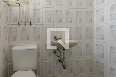 Casa à venda com 160m², 2 quartos e 2 vagas Casa à venda com 160m², 2 quartos e 2 vagasBanheiro de Serviço