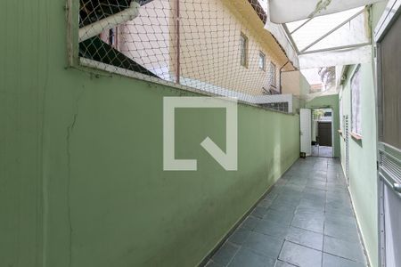 Casa à venda com 160m², 2 quartos e 2 vagas Casa à venda com 160m², 2 quartos e 2 vagasCorredor Lateral