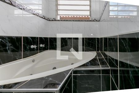 Casa à venda com 160m², 2 quartos e 2 vagas Casa à venda com 160m², 2 quartos e 2 vagasBanheiro