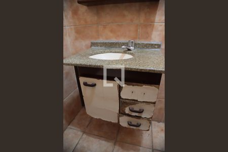Banheiro de apartamento para alugar com 1 quarto, 47m² em Cambuci, São Paulo