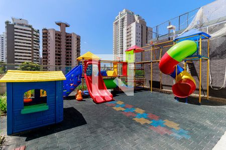 Apartamento à venda com 485m², 4 quartos e 5 vagas Apartamento à venda com 485m², 4 quartos e 5 vagasPlayground