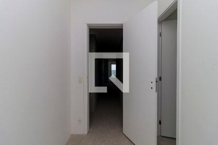 Apartamento à venda com 485m², 4 quartos e 5 vagas Apartamento à venda com 485m², 4 quartos e 5 vagasQuarto de empregados 1