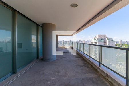 Apartamento à venda com 485m², 4 quartos e 5 vagas Apartamento à venda com 485m², 4 quartos e 5 vagasVaranda