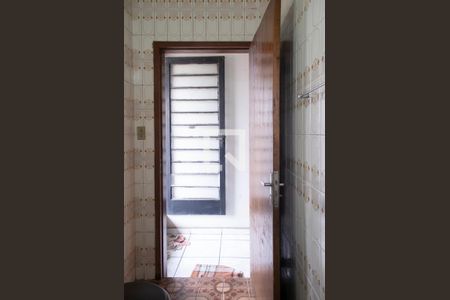 Casa à venda com 300m², 3 quartos e 3 vagas Casa à venda com 300m², 3 quartos e 3 vagasBanheiro suite