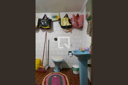 Casa à venda com 300m², 3 quartos e 3 vagas Casa à venda com 300m², 3 quartos e 3 vagasBanheiro casa 2