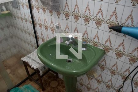 Casa à venda com 300m², 3 quartos e 3 vagas Casa à venda com 300m², 3 quartos e 3 vagasBanheiro Quarto casa 2