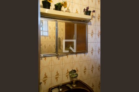 Casa à venda com 300m², 3 quartos e 3 vagas Casa à venda com 300m², 3 quartos e 3 vagasBanheiro