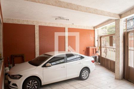 Casa à venda com 300m², 3 quartos e 3 vagas Casa à venda com 300m², 3 quartos e 3 vagasGaragem