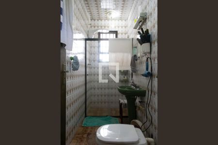 Casa à venda com 300m², 3 quartos e 3 vagas Casa à venda com 300m², 3 quartos e 3 vagasBanheiro Quarto casa 2