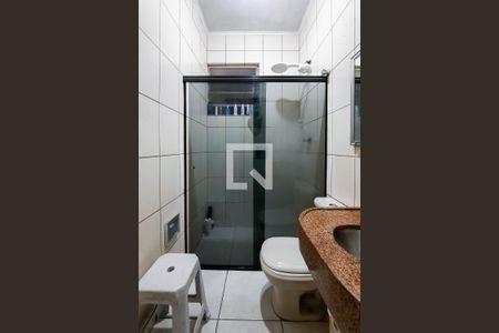 Casa à venda com 102m², 2 quartos e 1 vagaBanheiro