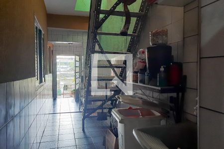 Casa à venda com 102m², 2 quartos e 1 vagaÁrea de Serviço