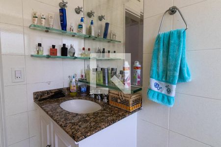 Apartamento à venda com 385m², 6 quartos e 6 vagasBanheiro do Quarto 2