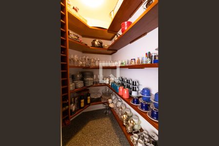 Apartamento à venda com 385m², 6 quartos e 6 vagasDispensa 2