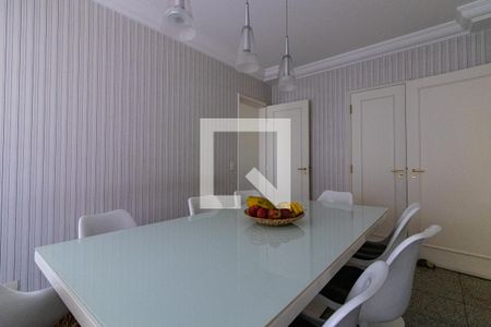 Apartamento à venda com 385m², 6 quartos e 6 vagasCopa