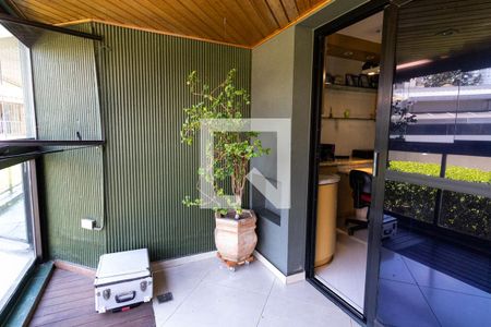 Apartamento à venda com 385m², 6 quartos e 6 vagasEscritório