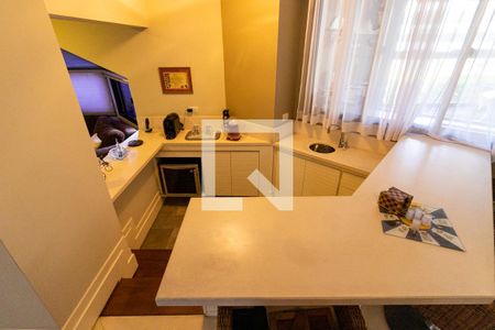 Apartamento à venda com 385m², 6 quartos e 6 vagasBar