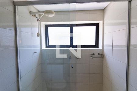 Apartamento à venda com 385m², 6 quartos e 6 vagasBanheiro do Quarto 2