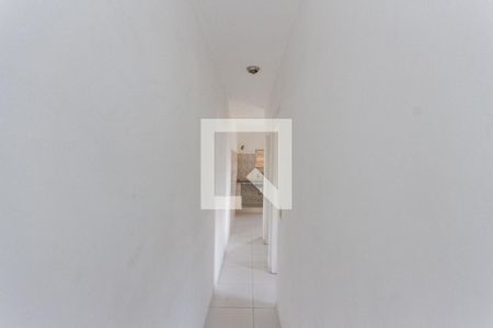 Corredor de casa para alugar com 1 quarto, 50m² em Vila Santa Virginia, São Paulo