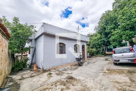 Casa à venda com 101m², 3 quartos e 1 vagaGaragem