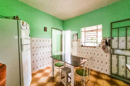 Casa à venda com 101m², 3 quartos e 1 vagaCozinha